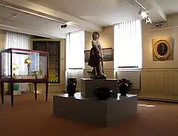 Salle d’œuvres du XIXe siècle, ancienne muséographie.