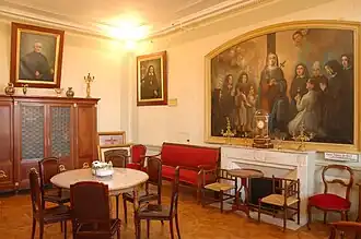 Salle de la maison-mère.