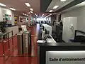 L'entrée de la salle d'entraînement située au deuxième niveau