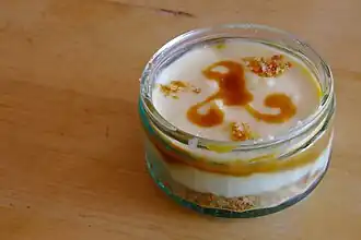 Avec un tiramisu.