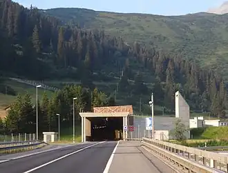 Image illustrative de l’article Tunnel du San Bernardino