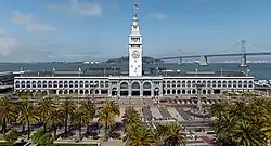 Vue extérieure complète du Ferry Building en 2008