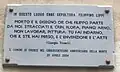 Plaque sur la gauche de la façade qui rappelle qu'à cet endroit était enterré Filippino Lippi