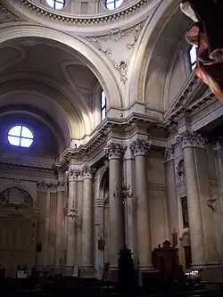 Intérieur.