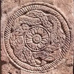 Lotus et guirlande.