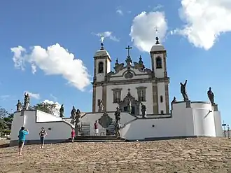 L'église du sanctuaire.