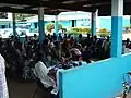 Salle d'attente aérée accueillant les mamans, Centre de PMI ou de Protection Maternelle et Infantile de Koko, quartier de Bouaké, octobre 2005