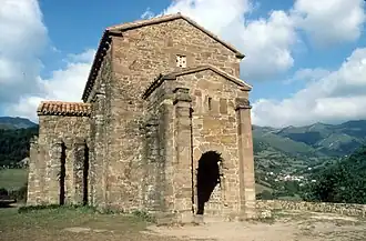 Église Sainte-Christine de Lena.