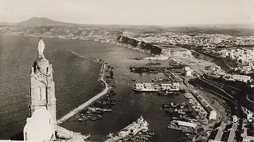 Vers 1920.