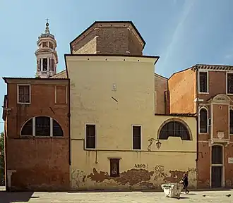 L'abside sur le Campo dietro la chiesa