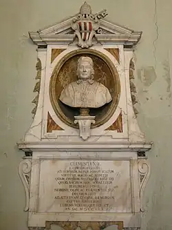 Buste de Clément XII, Florence, basilique Santo Spirito.