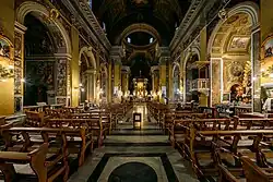 Intérieur.