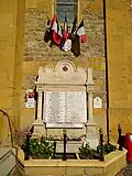 Le monument aux morts.