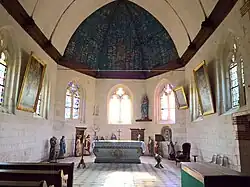 Le chœur de l'église.