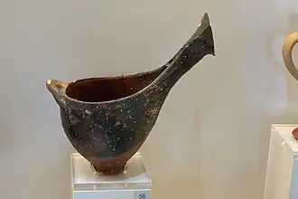 Saucière. Tirynthe, citadelle inférieure, 2700-2200 av. J.-C.