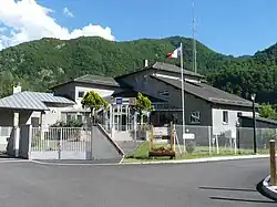 La gendarmerie.