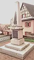 Le monument aux morts 14-18 et 39-45.