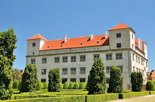 Château et parc.