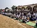 Meeting dans une ecole