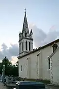 Extérieur de l’église.