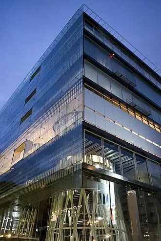Médiathèque de Sendai (2000, Sendai).