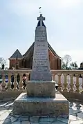 Le monument aux morts.