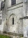 Vestiges du bas-côté.