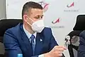 Sergueï Koud-Skvertchkov durant une conférence de presse.