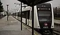 Un train série 4300 au terminus de Villanueva de Castelló.
