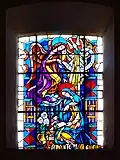 Vitrail de la façade principale.
