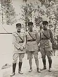 Trois sous-officiers