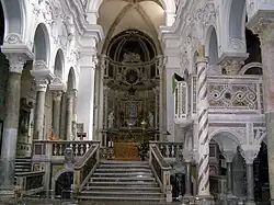 Le chœur.