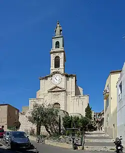 Église décanale Saint-Louis.