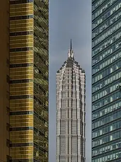 Jin Mao Tower - Entre tours.