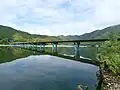 Le pont Sada traversant le fleuve à Shimanto.