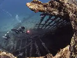 L'épave du SS Carnatic (en), construit en 1862, au fond de la mer Rouge.