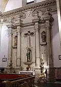 Autel latéral dans l'aile nord du chancel.