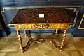 Table marquetée (Ham House, Londres).