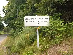 Signalisation du site depuis la route reliant Blond à Javerdat