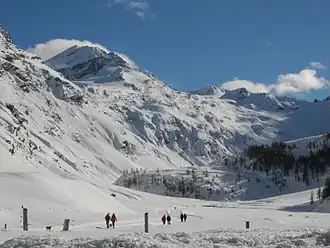 Vue du sommet (à gauche).
