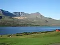 Skessuhorn derrière le lac