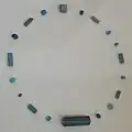 Perles de verre. Site de Yoshinogari. IIIe – Ier&nbsp;siècle&nbsp;avant l’ère commune. Yayoi Ancien. Musée du site.