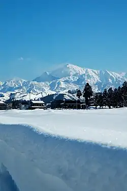 Paysage yukiguni (Niigata, Japon).