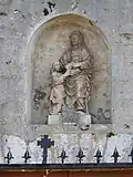 Statue de la Vierge et sainte Anne sur la façade