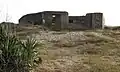 Blockhaus sur la dune littorale au sud de Soulac-sur-Mer en Gironde.