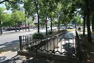 Souterrain piéton.