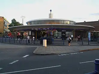 Image illustrative de l’article Southgate (métro de Londres)