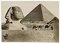 Le Sphinx et la grande pyramide.