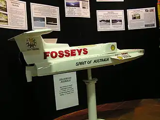 En 1978, Ken Warby y obtient le record de vitesse aquatique sur le barrage Blowering.