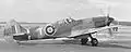 Supermarine Spitfire Mark XIV, avion de chasse de basse altitude équipant des escadrons dédiés au rôle de chasseur-bombardier.